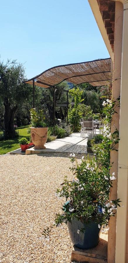 La Bastide Aux Oliviers Hotel Tourrettes-sur-Loup Exterior photo