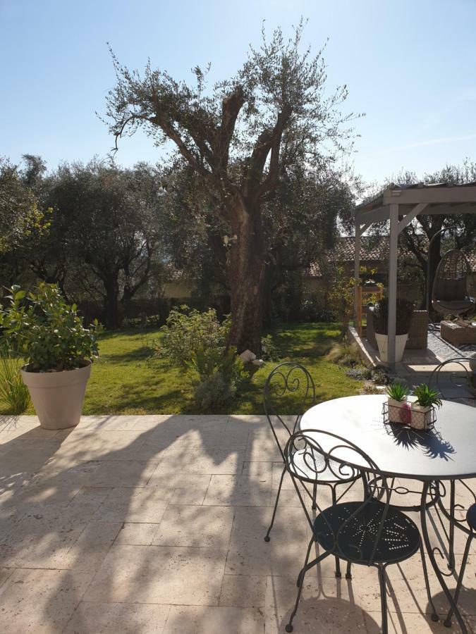 La Bastide Aux Oliviers Hotel Tourrettes-sur-Loup Exterior photo